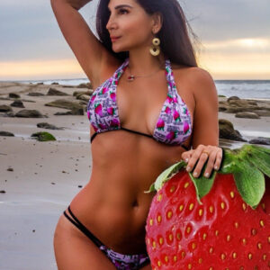 Strawberry 🍓 Top Bikini
